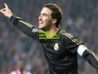 2026年世界杯预选赛激战正酣，多支豪门球队提前锁定晋级名额