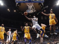 绿白军团主场激战加泰劲旅 贝蒂斯与赫罗纳1-1平分秋色