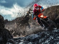 无名小卒逆袭夺冠！网球新星横扫世界第一，上演年度最大黑马传奇