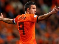 开拓者主场力克卫冕冠军，终结连败阴霾点燃季后赛希望