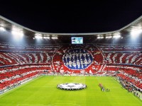 帕尔默理发遭队友整蛊 特别定制披肩引爆更衣室笑料