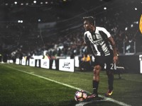 德法后卫争夺战升级，拜仁紧急挽留于帕梅卡诺，皇马转向科纳特作为战略备选