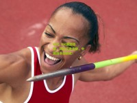 UFC 300震撼落幕，新旧王者交替，中国选手创历史！